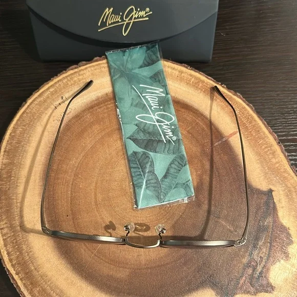 Maui Jim Brown Sunglasses pilot glasses no scratches brand new unisex